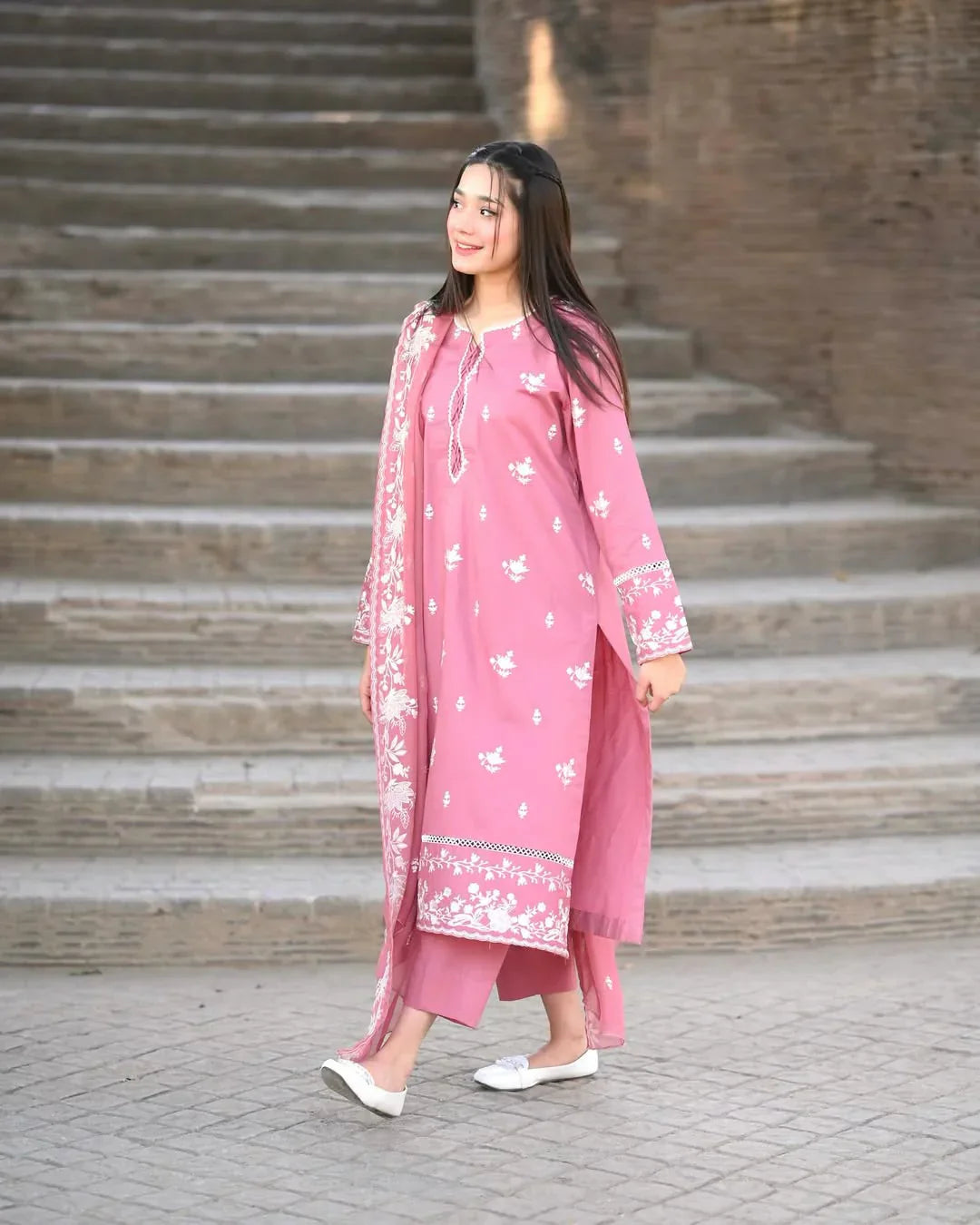 Pink Delight Embraided 3pec Lawn FF0123 - Farakh Fabrics