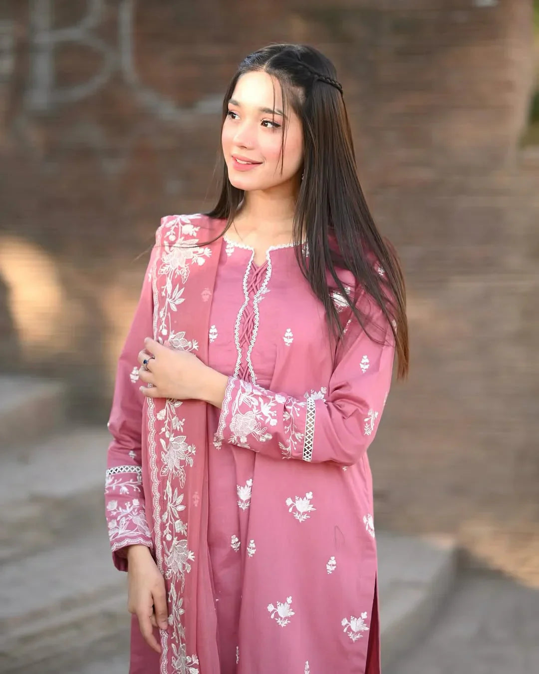 Pink Delight Embraided 3pec Lawn FF0123 - Farakh Fabrics